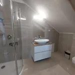 Anton Apartmanhaz Maison d'hôtes