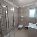 Anton Apartmanhaz Maison d'hôtes 3*