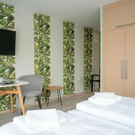 Anton Apartmanhaz 3*