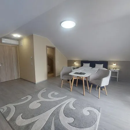 Anton Apartmanhaz