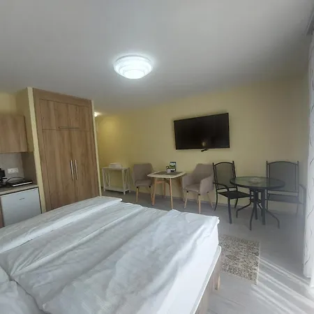 Anton Apartmanhaz