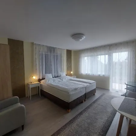 Guest house Anton Apartmanhaz