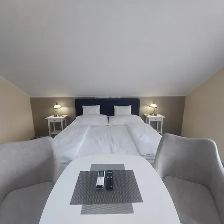 Pensjonat Anton Apartmanhaz 3*