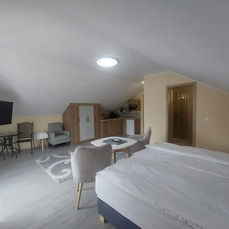 Anton Apartmanhaz Pensjonat Balatonfüred