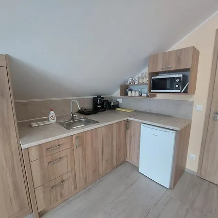 Anton Apartmanhaz 3*