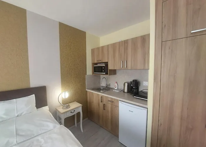 Anton Apartmanhaz 3*