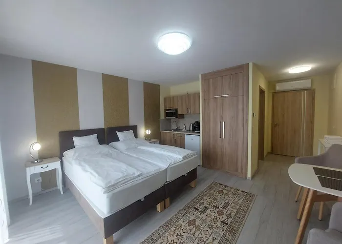 Anton Apartmanhaz Guest house