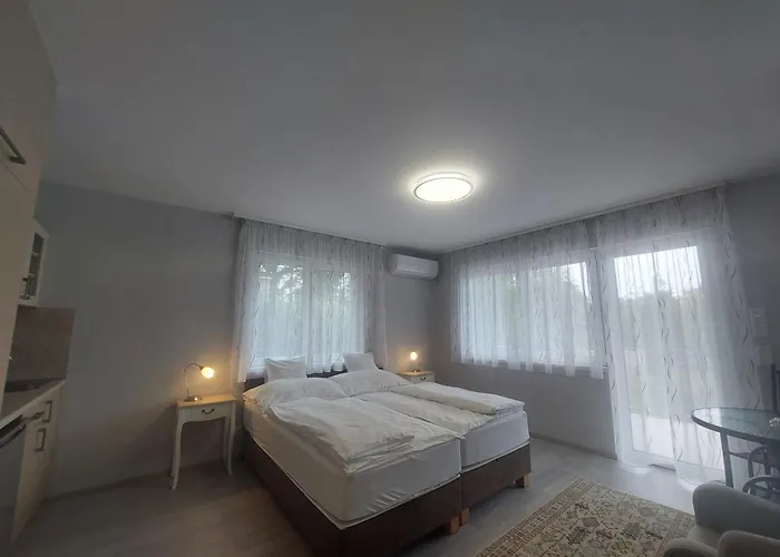 Guest house Anton Apartmanhaz Balatonfured