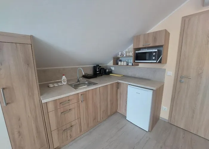 Anton Apartmanhaz 3*