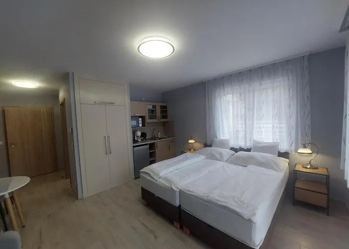 Guest house Anton Apartmanhaz